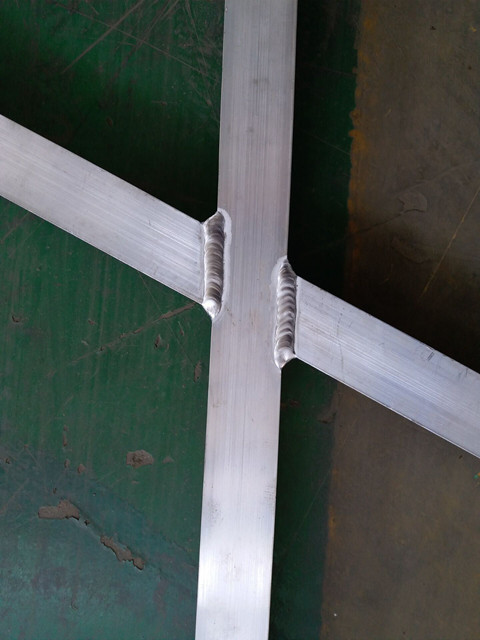 Эверлерийн үржлийн үрэвсэл нь 