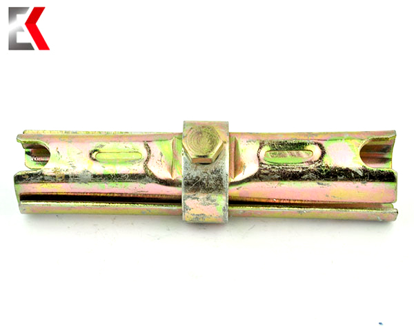 Дотоодын хажуугийн зүү дарав