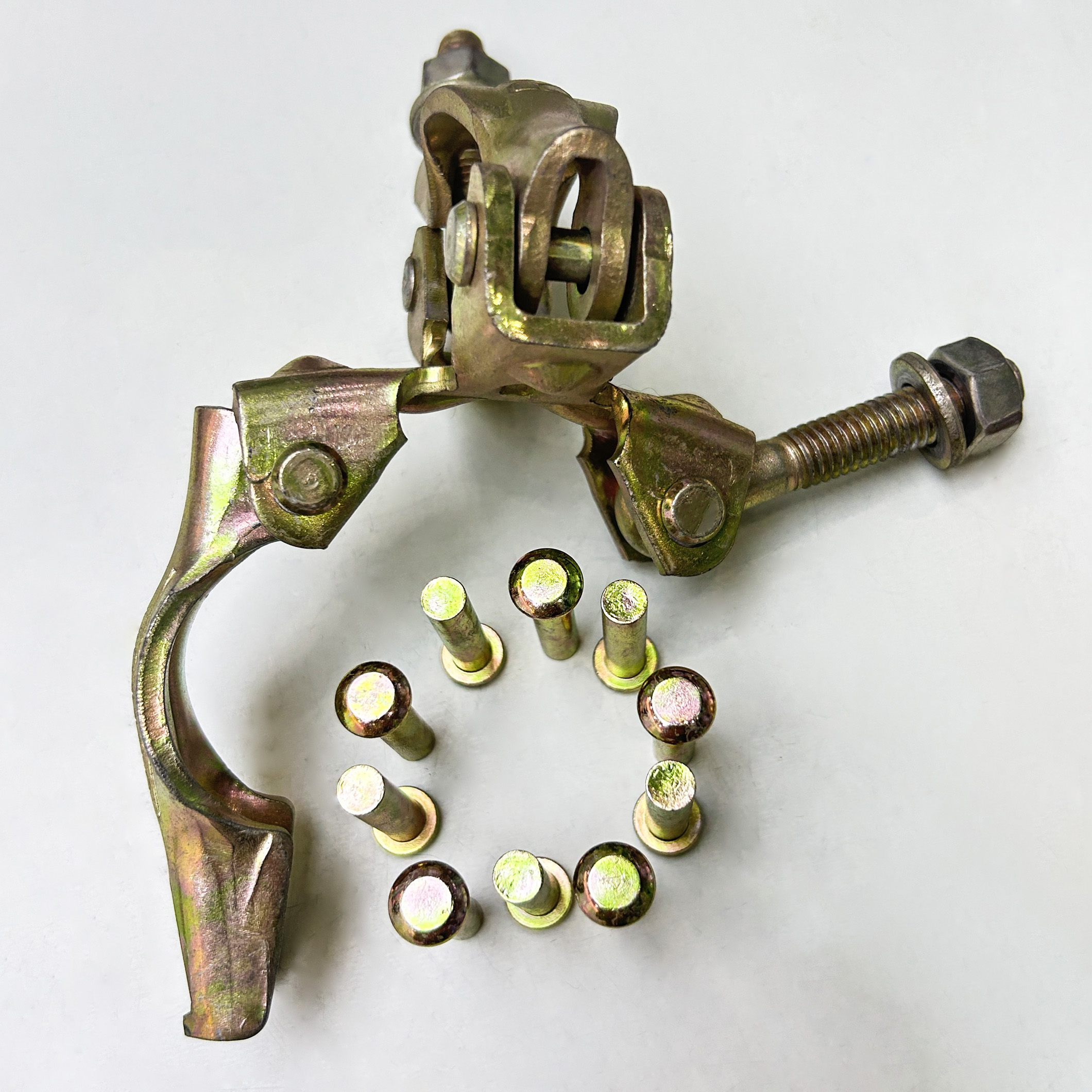 Их Британи шахмал шат холбогч тав