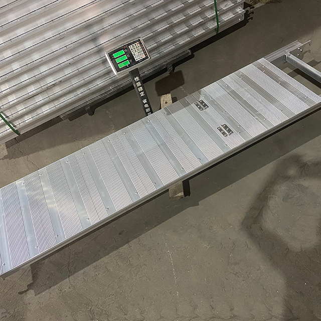 Хөнгөн хөнгөн цагаан ринглок хуйвалдаан нэвтрэх платформ 2.4м