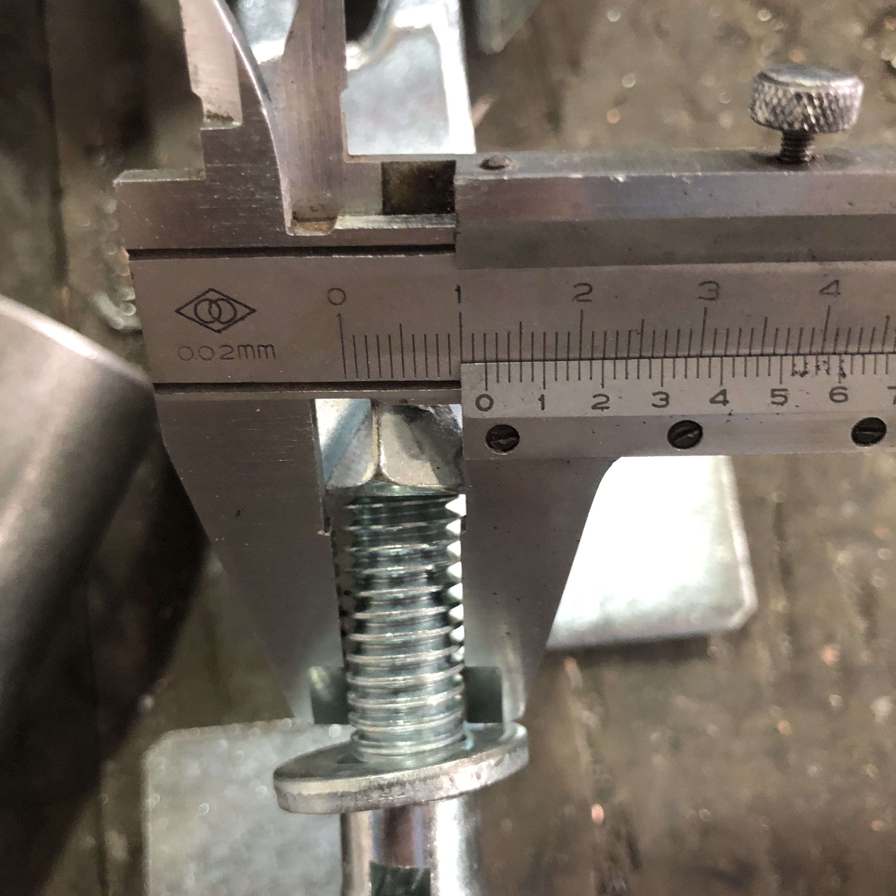 Хуурамч самбарыг хадгалах самбар хадгалах холбогч