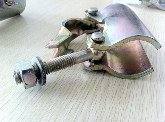 Өнгөт цайрын товшилтын хуяг дээлийг хуссан хуйвалдаан