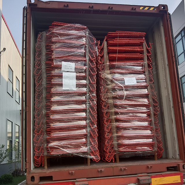 Шаргуурны урхины хаалга