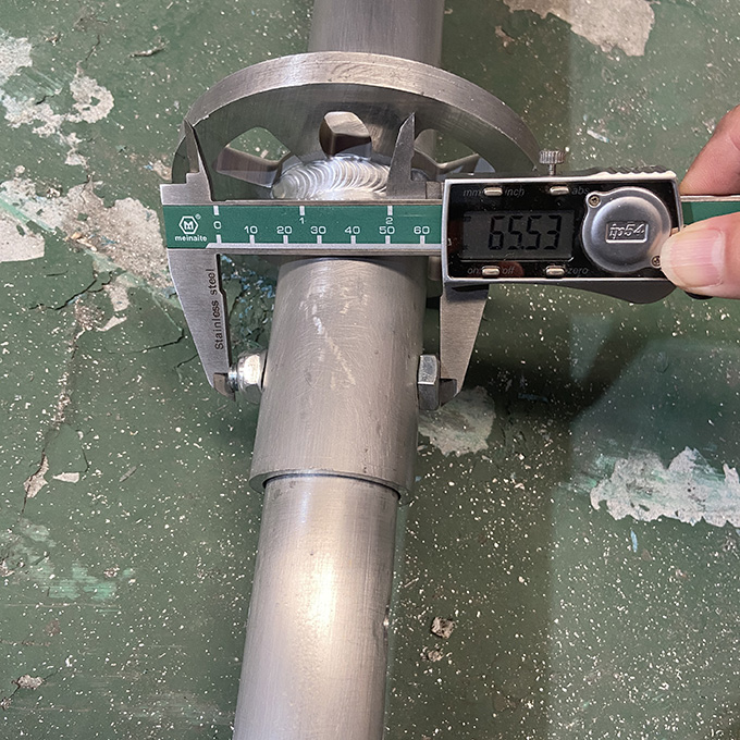 Цагаан хөнгөн цагаан ховилтой 