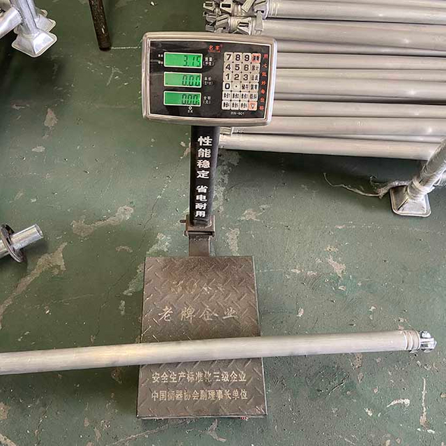 Хөнгөн цагаан ринглок шашны хаалт 0.7м өргөн