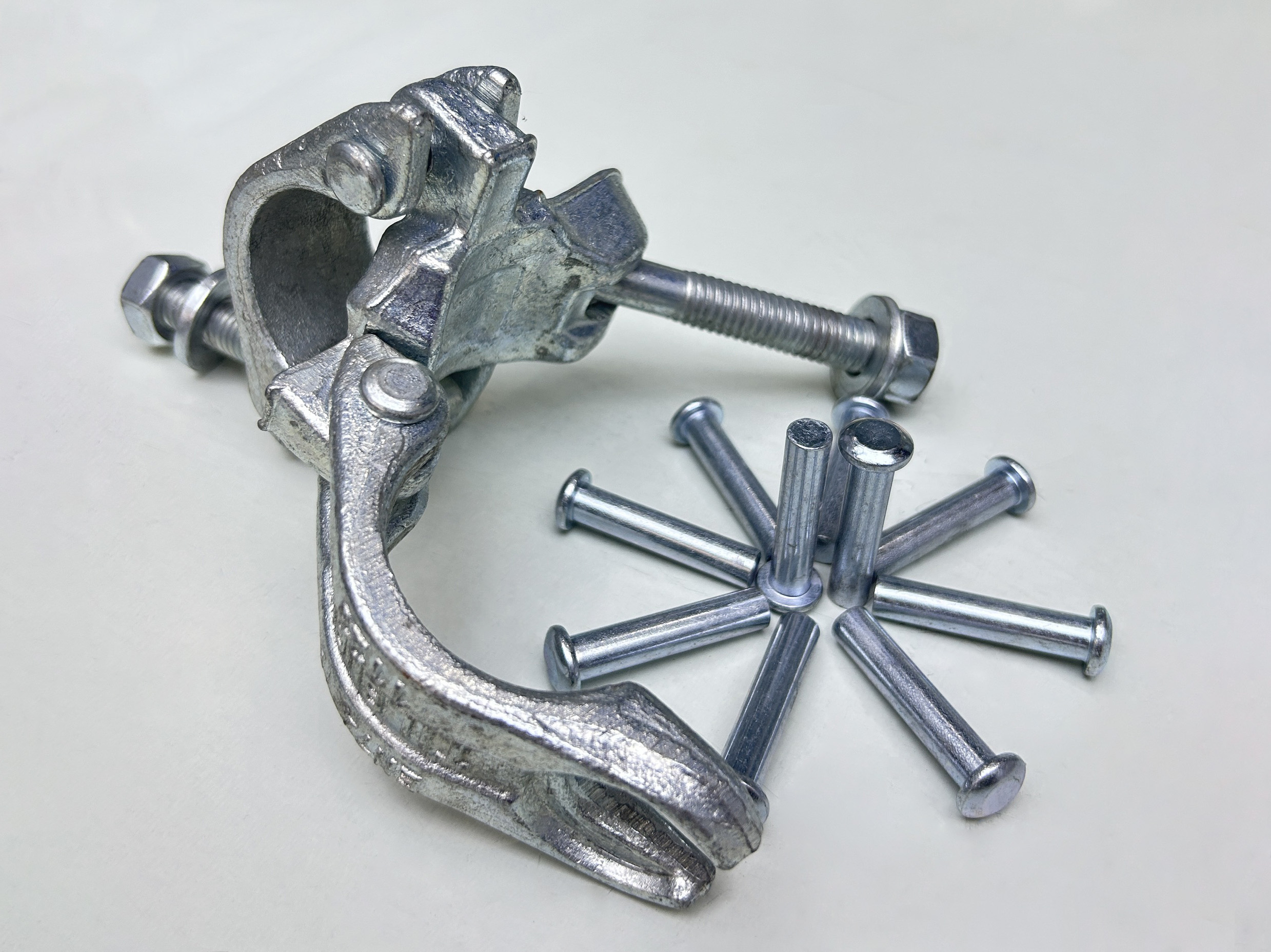 Давхар холбогч суурь тав