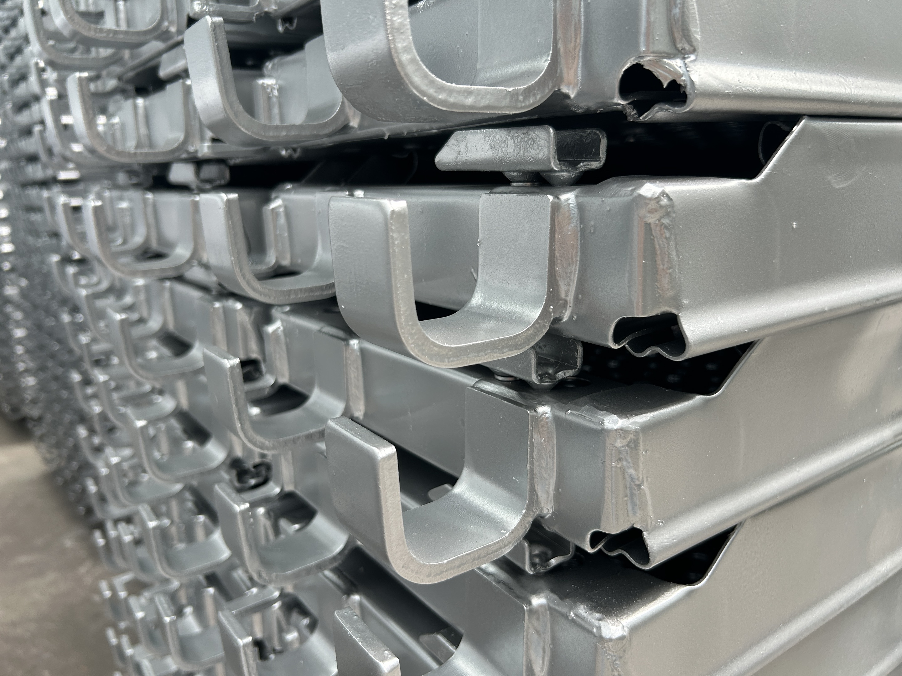 Шар хуйвалдааны дэгээ банз