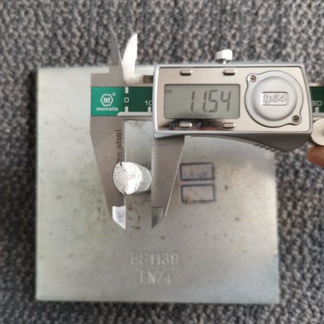 Дугуй баарын суурь хавтан 16