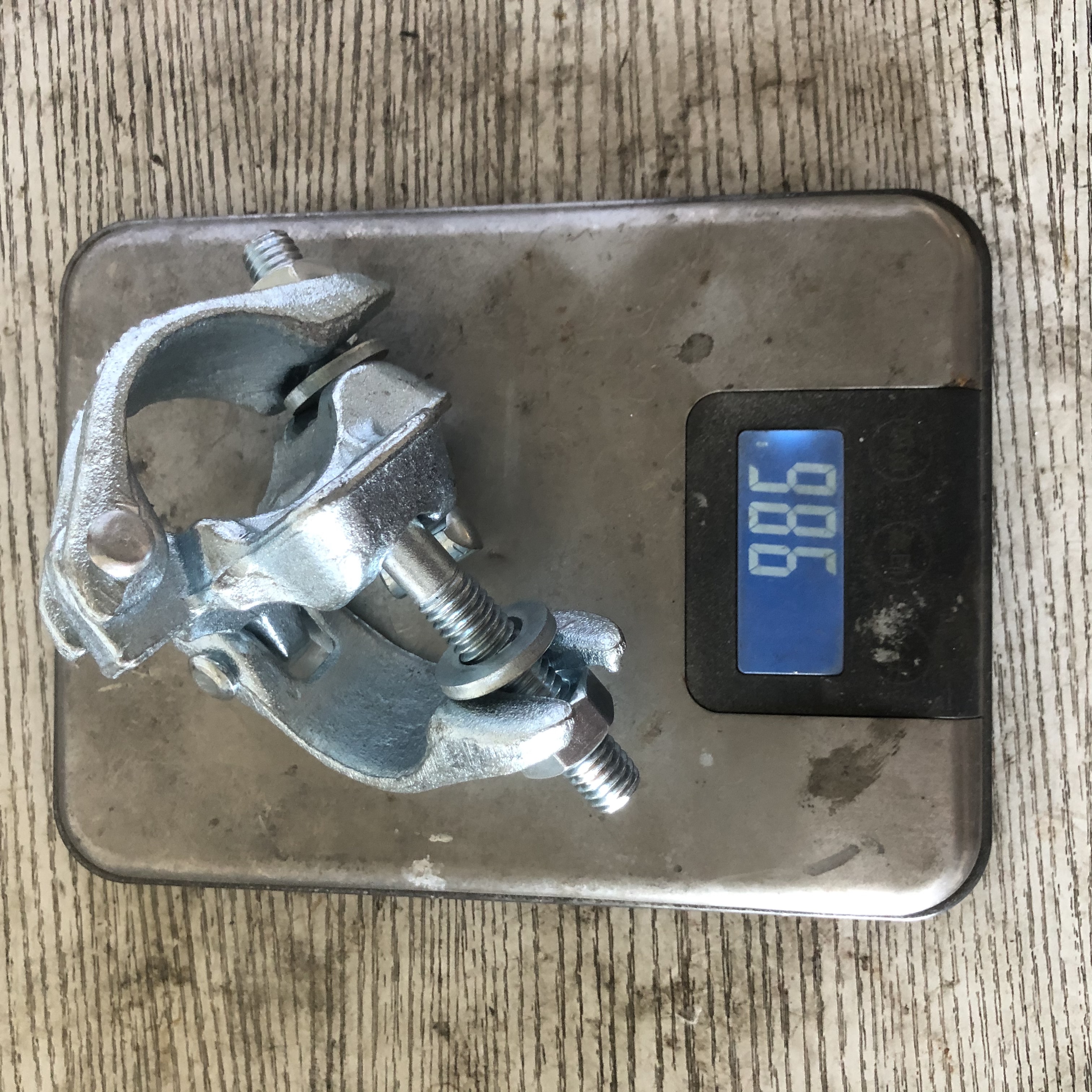 Хуурамчаар хуурамч давхар холбогч