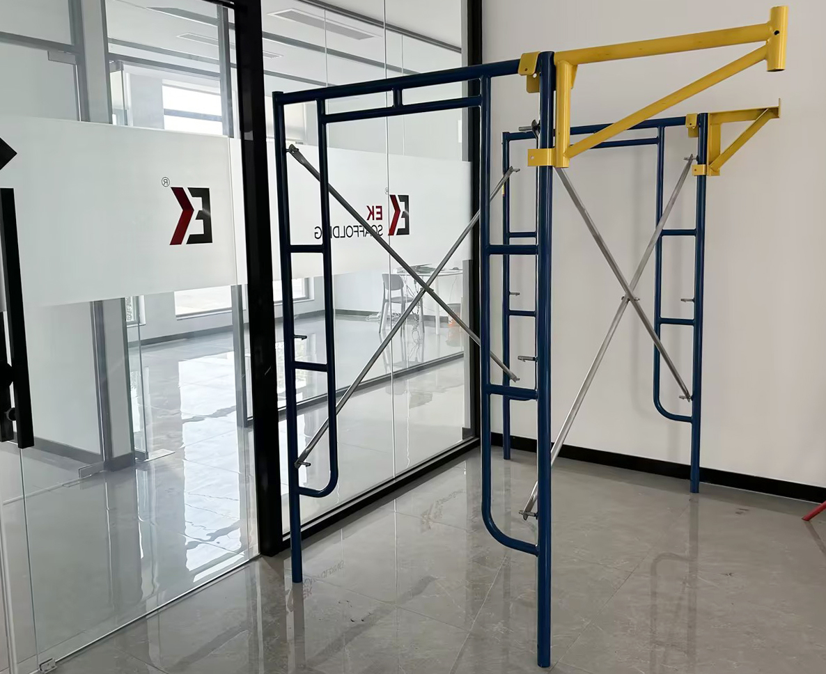 Хөдөлгөөнтэй жааз