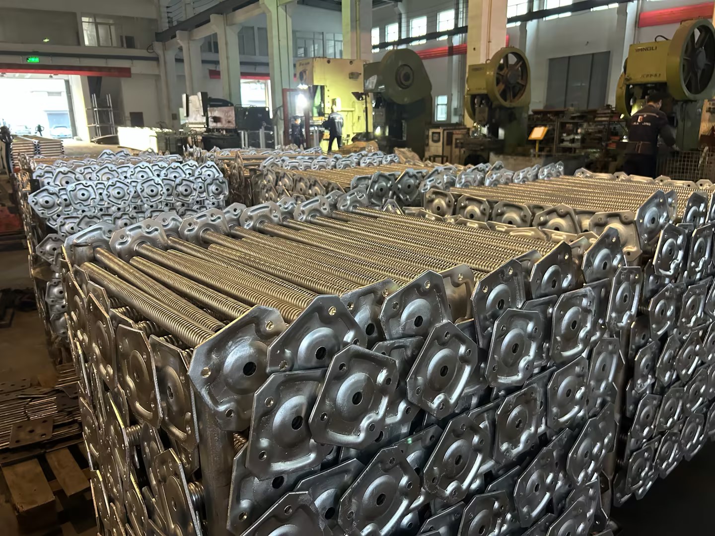 Шатны тэгшлэх суурь Жак зарна