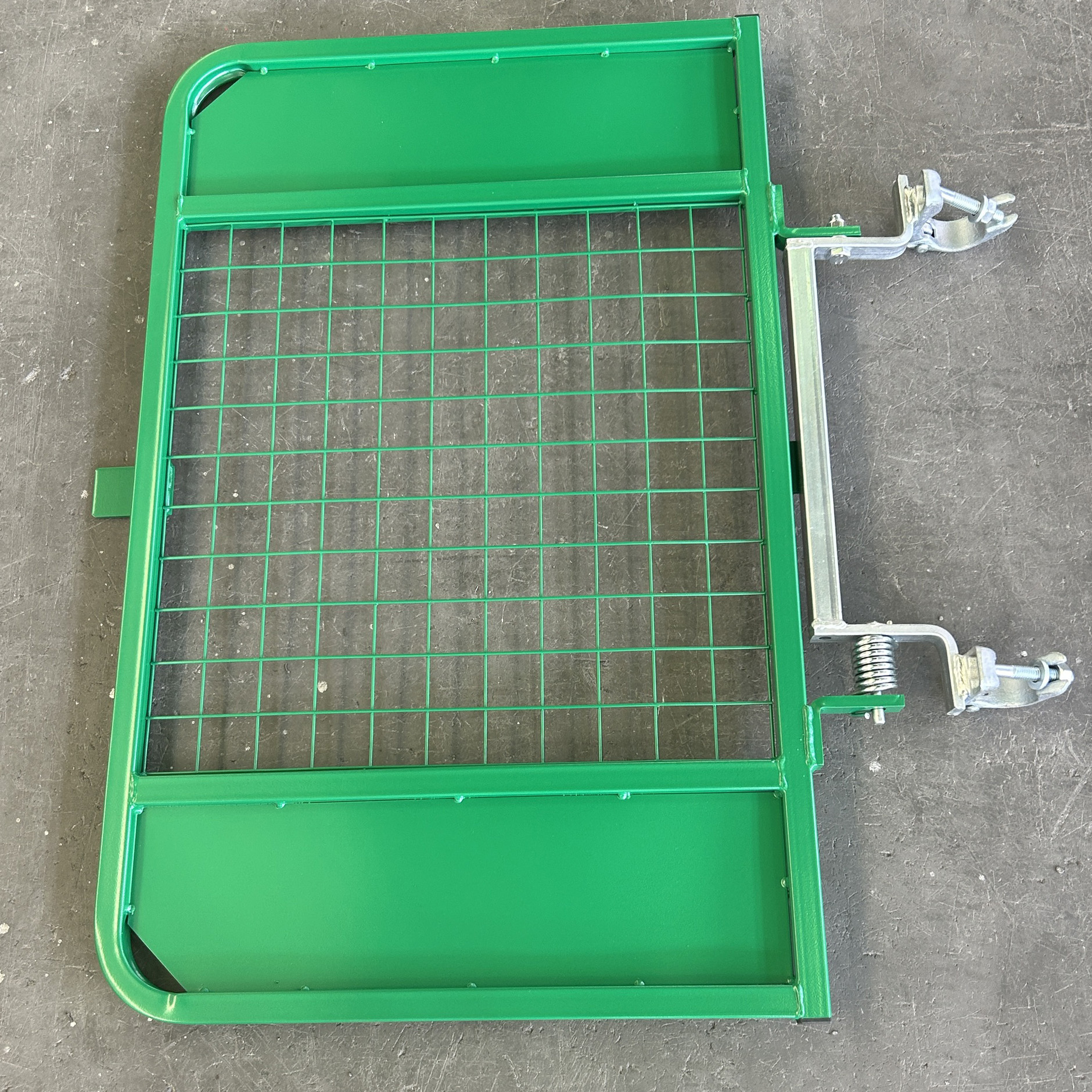 Захиалгат шатан хаалга