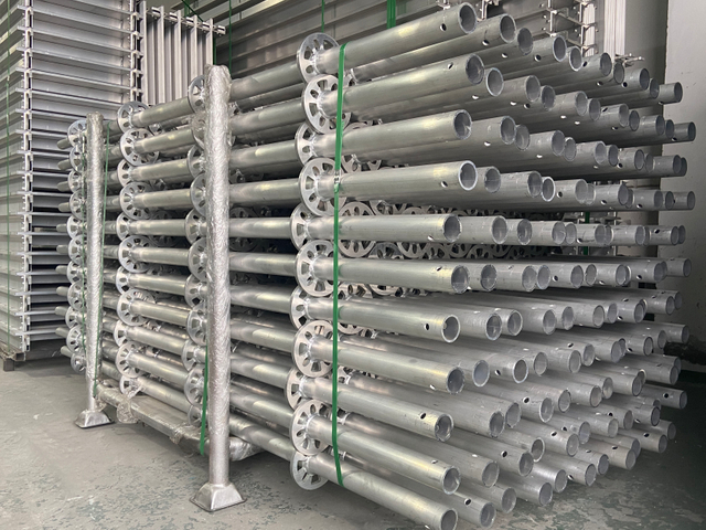 Хөнгөн цагаан ринглок шашны хаалт