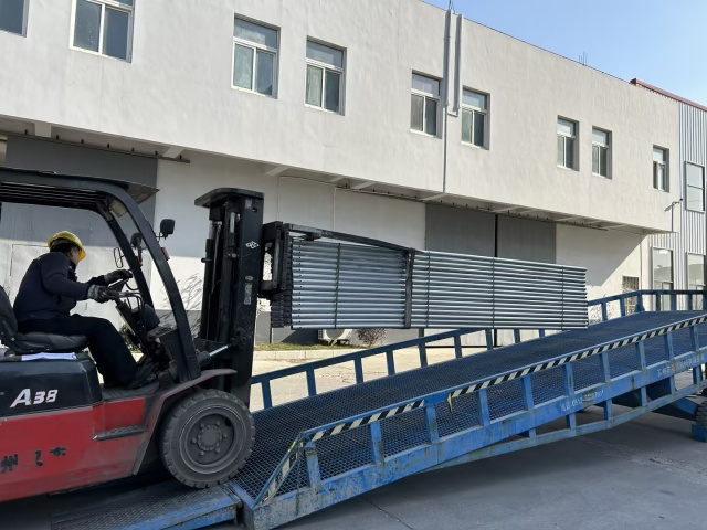 Хөнгөн цагаан хүрээ