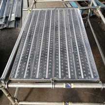 Цайрагдсан шашны хаалттай банзал алхах самбар