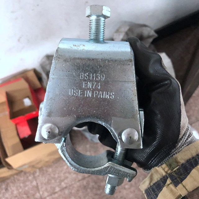 Цайрсан хуссан хутгуурын бэхэлгээтэй Girder хуурамч цацруулагч