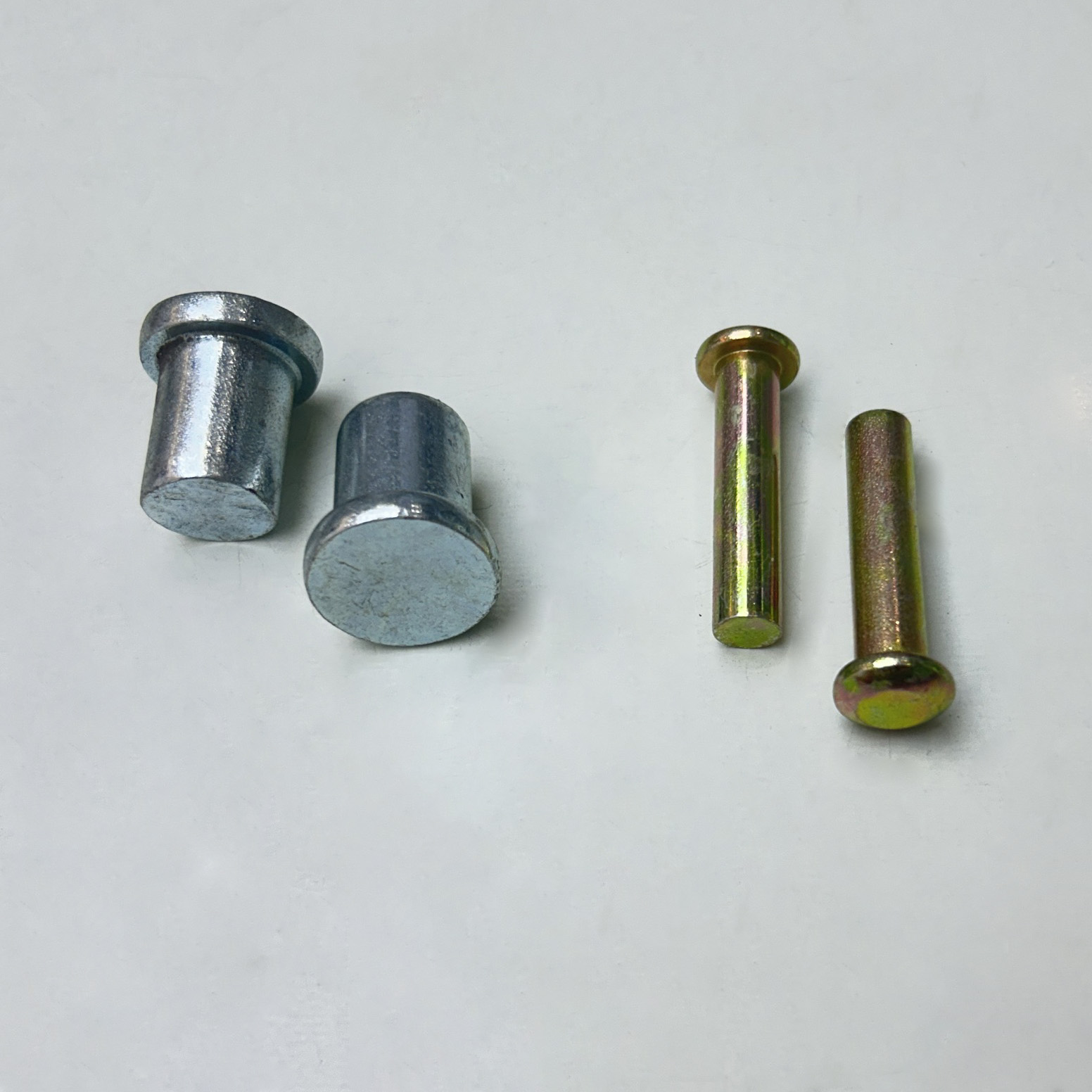 Их Британи шахмал шат холбогч тав