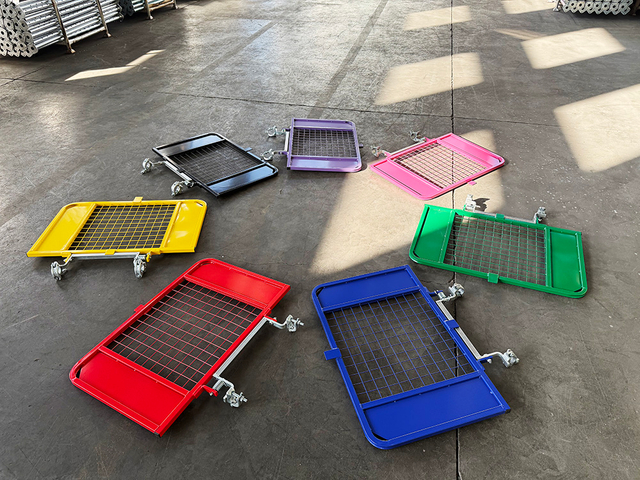 Шатны өнгөт хаалга