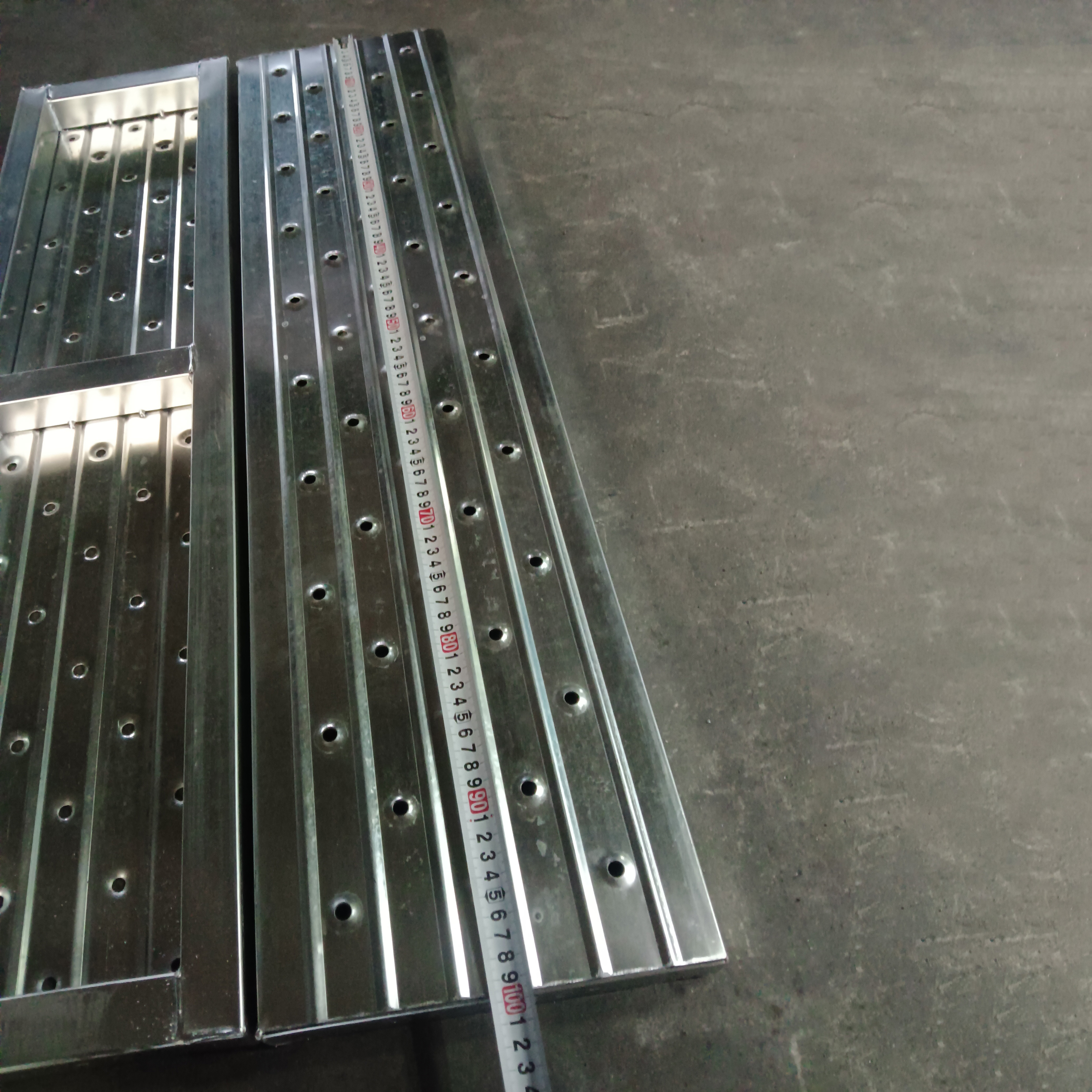 1.0м хаалттай ган банз