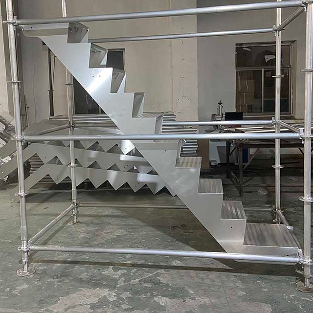 Хөнгөн цагаан ринглок хусууртай Staffolding Stair 2.4M * 2.0M өндөр