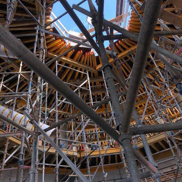 Дугуй хэлбэртэй барилга