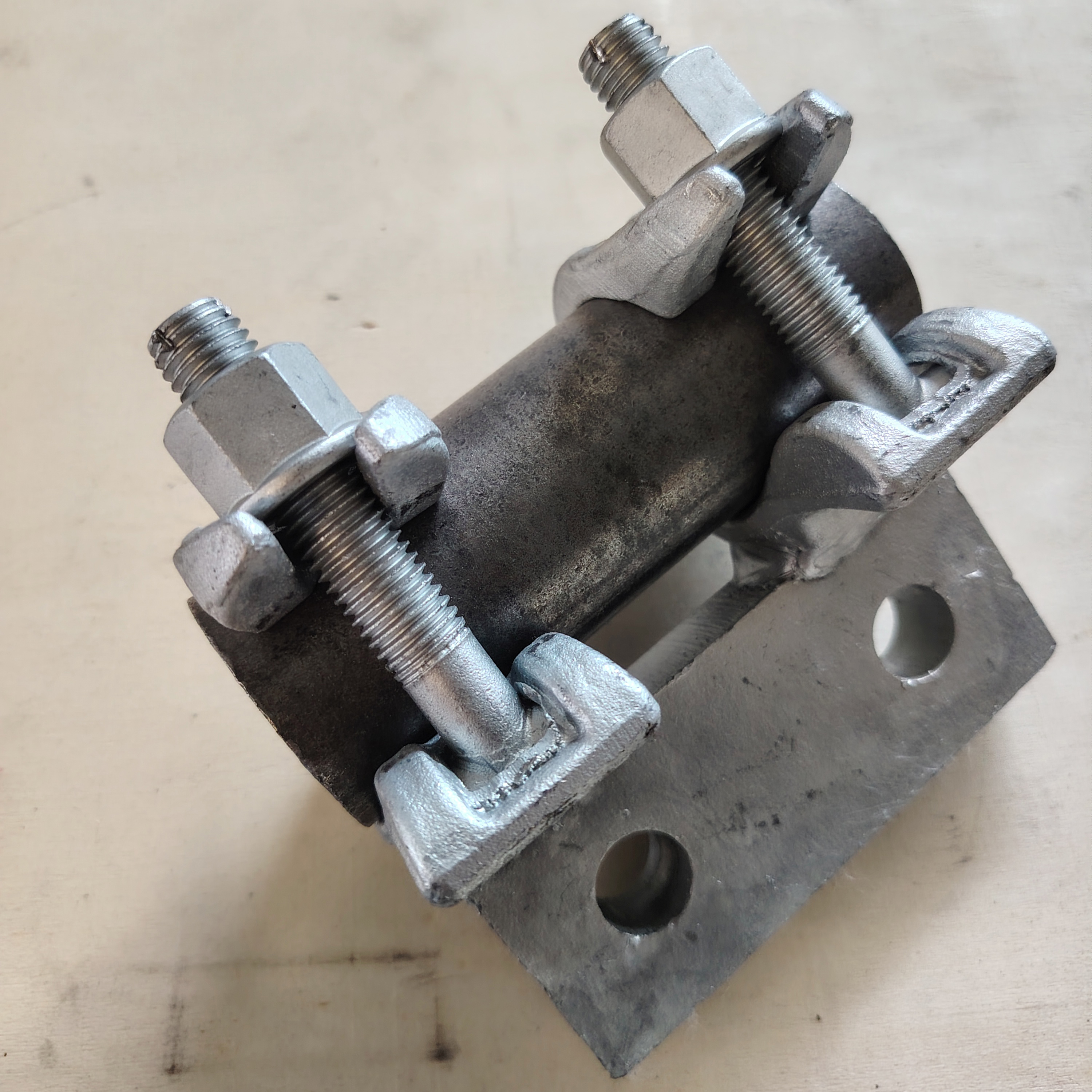 Захиалгат суурь Тусгай хэлбэрийн шатан хавчаар