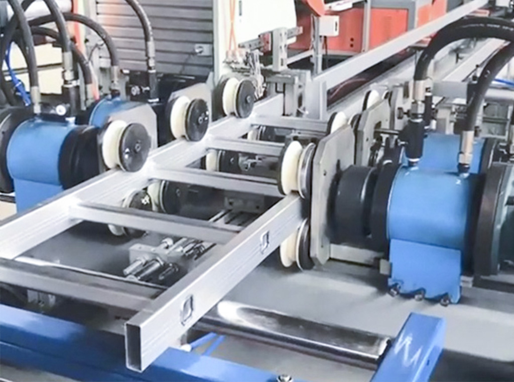 Хөнгөн цагаан хутгуурын шат