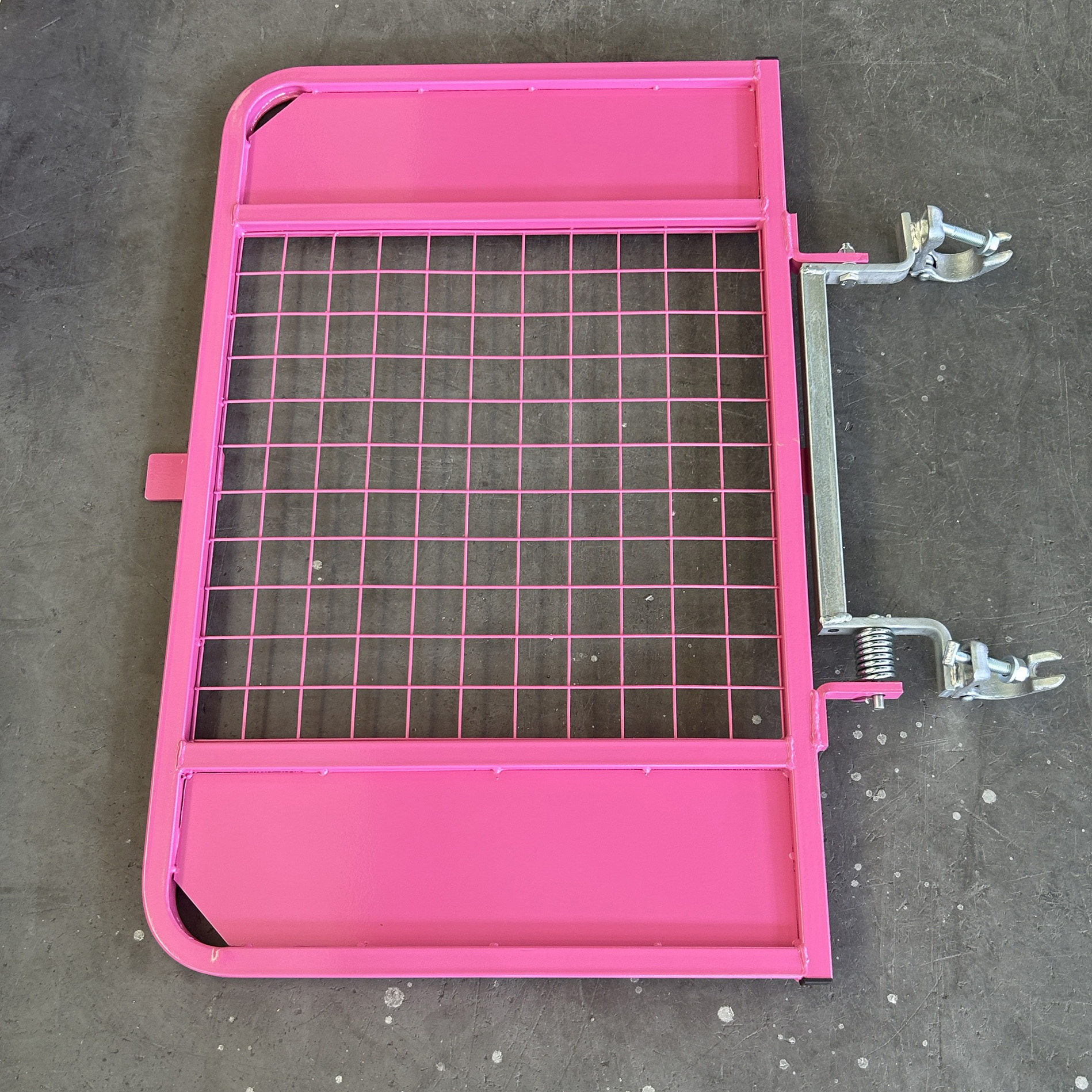 Захиалгат шатан хаалга