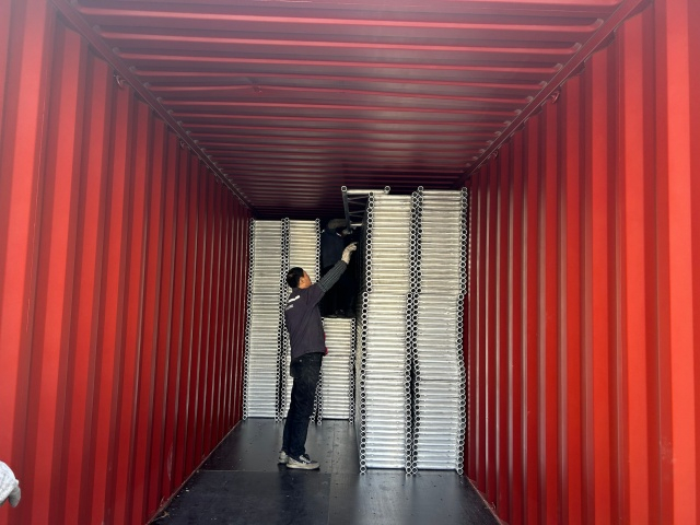 Хөнгөн цагаан хүрээ